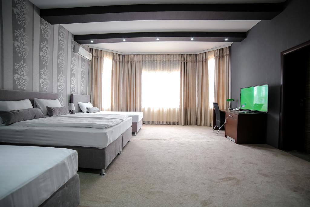Garni Hotel Radovic 크라구예바츠 외부 사진