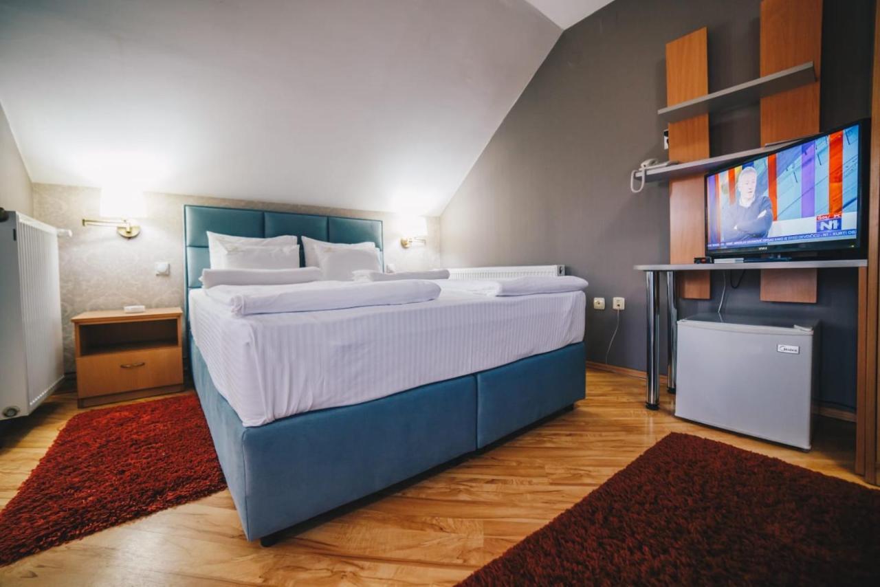 Garni Hotel Radovic 크라구예바츠 외부 사진