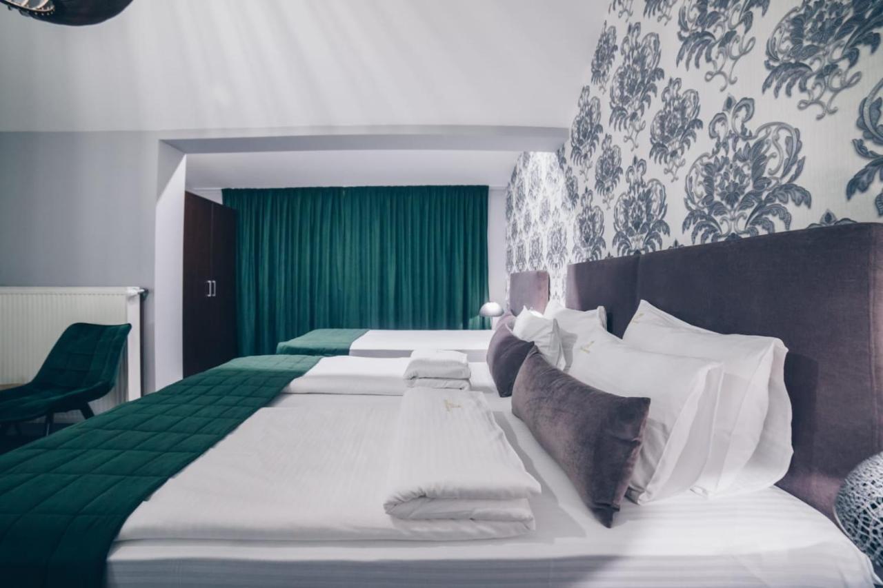 Garni Hotel Radovic 크라구예바츠 외부 사진