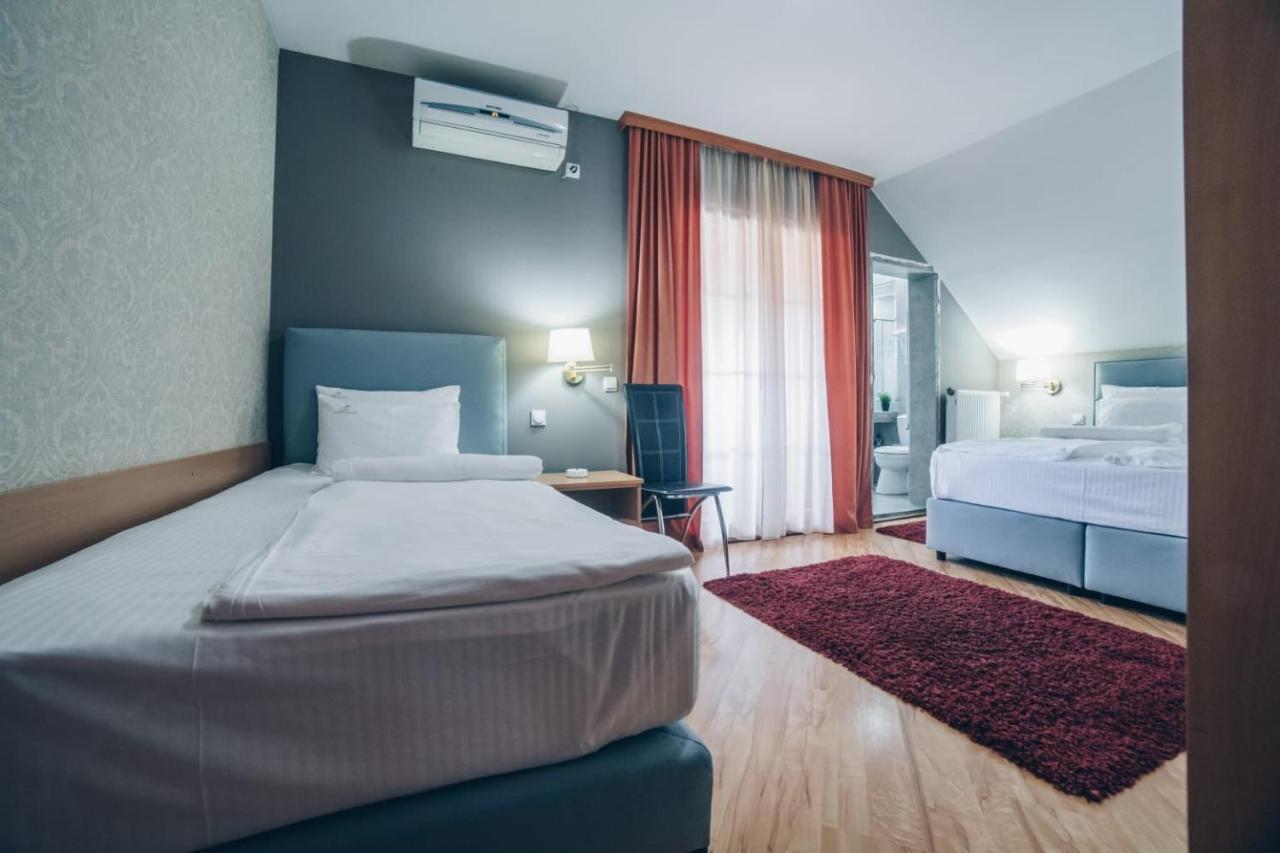 Garni Hotel Radovic 크라구예바츠 외부 사진